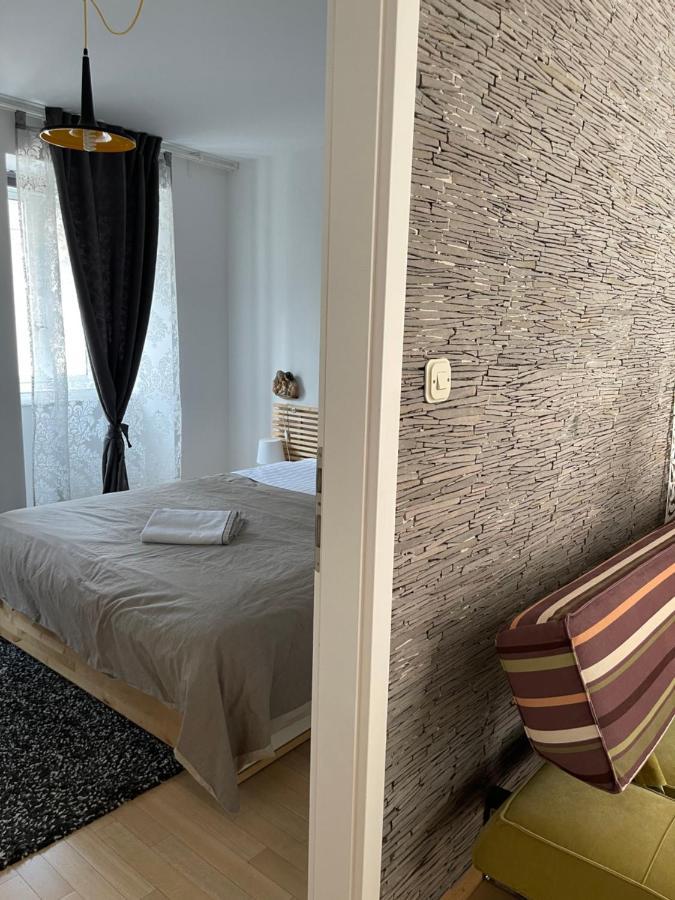 Apartment Kremenic *