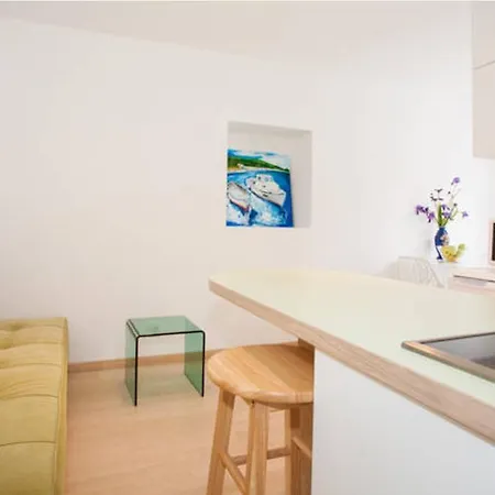 Apartments Kremenic Cres Exterior photo